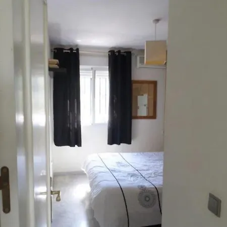 Modern 2 Bedroom Penthouse With Huge Private Roof Terrace,free Parking And Free Wifi Lägenhet Benalmádena